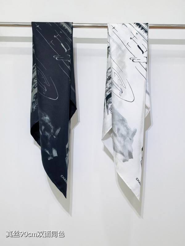 Chanel silk Scarf 90X90cm E091821